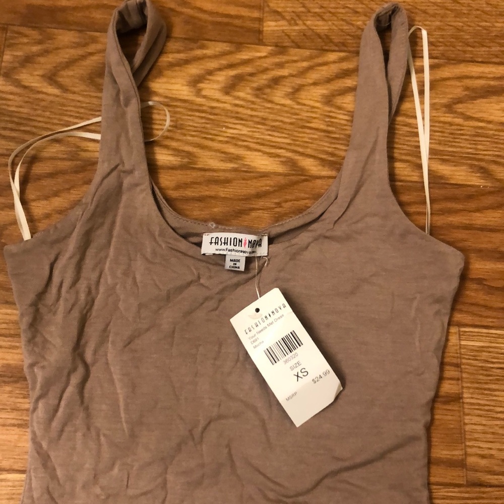 Fashion nova Midi dress